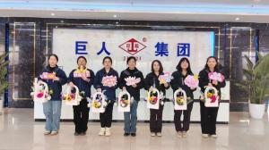 致最美的她 | 三八女神節，與鮮花共赴一場春日浪漫~